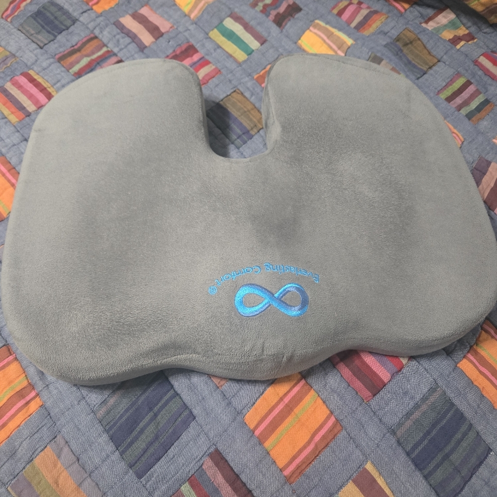 Everlasting Comfort Seat Cushion Chair Pad office gaming work gamer